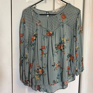 Jolt Green Flutter Sleeve Blouse with Pleated Relaxed Style